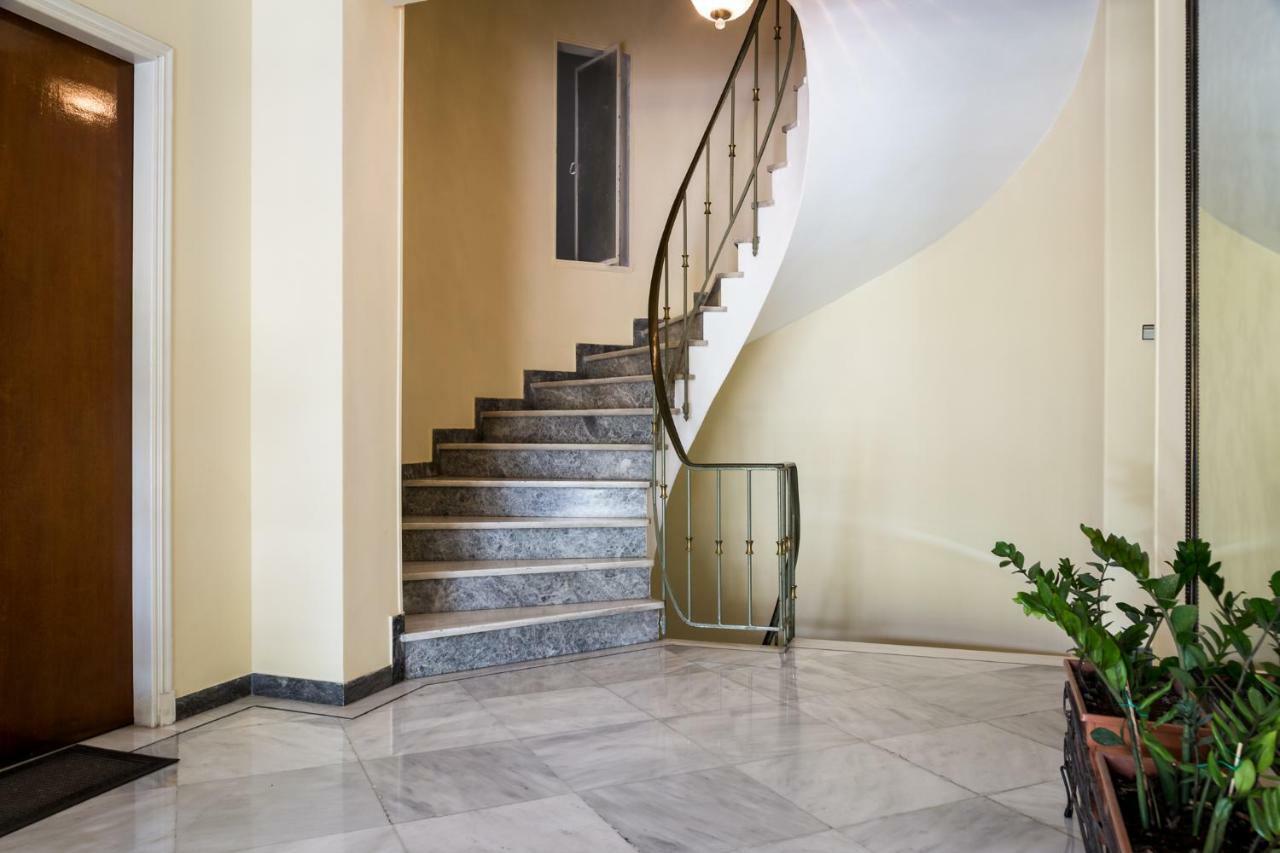 Chic Flat In Kolonaki Next To American Embassy Афины Экстерьер фото